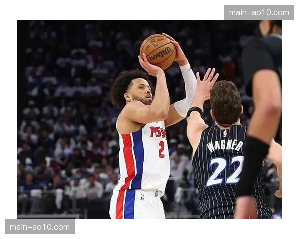 活塞投射能力贫乏，非空间型球员让对手肆无忌惮包夹坎宁安